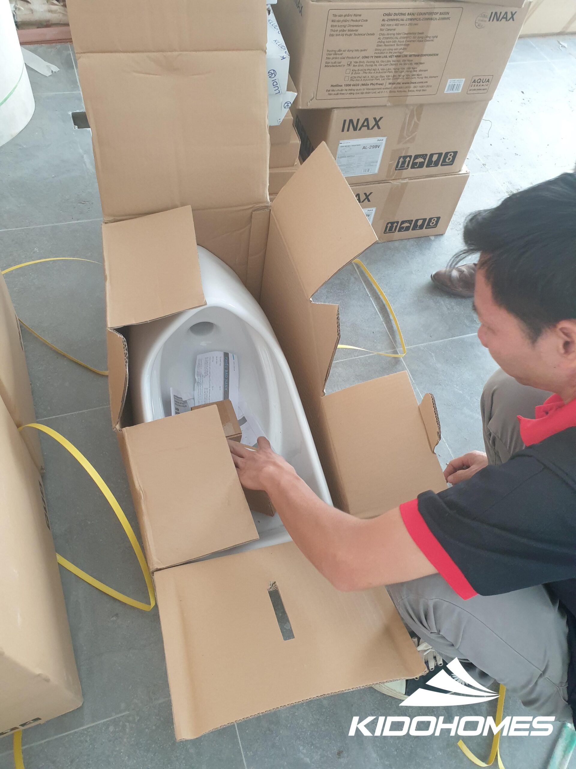 Giao hàng thiết bị phòng tắm anh Sơn Bắc Giang