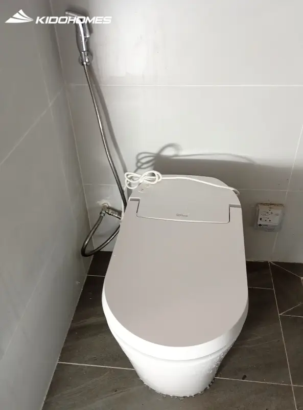 Hoàn thiện công trình: Lắp đặt 2 chiếc bồn cầu thông minh Daelim Dobidos & sen tắm tại Sóc Sơn