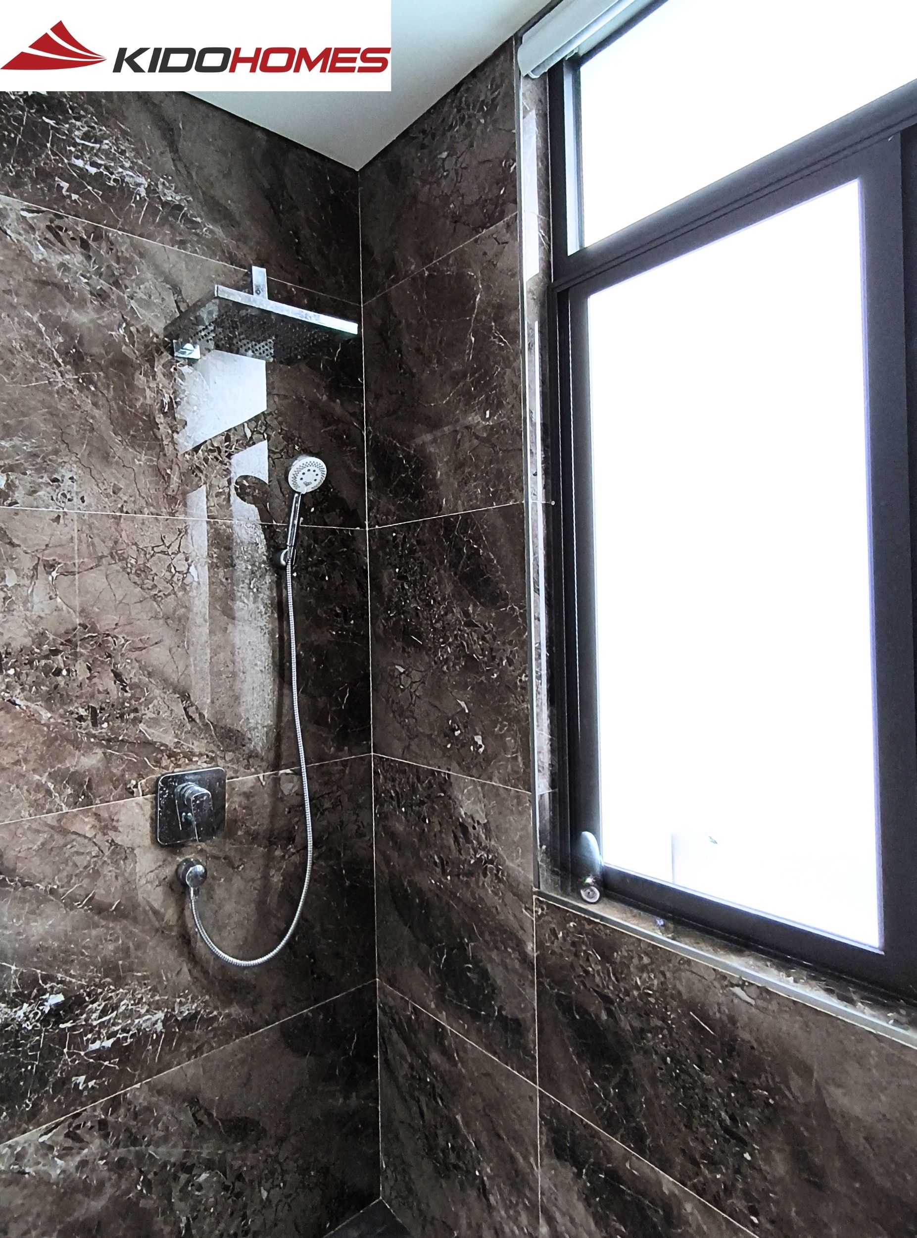 Hoàn thiện lắp đặt 2 phòng tắm hiện đại cho gia chủ tại Hà Nội