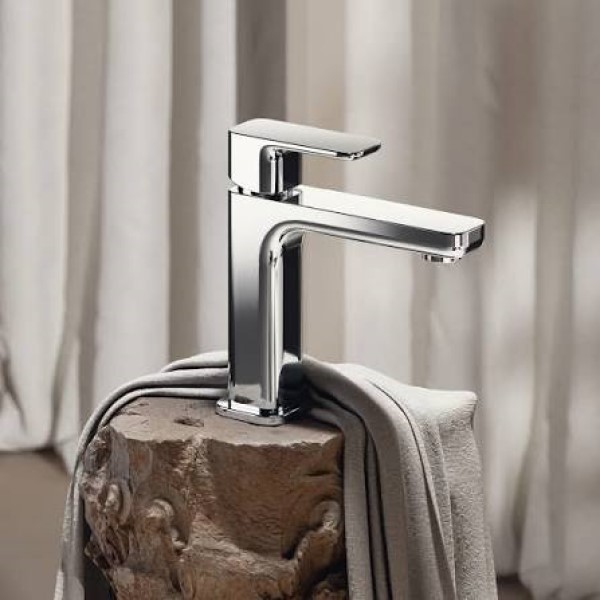 Nếu Decus thiên về vẻ đẹp thì Renon nghiêng nhiều hơn về sự tiện dụng Nếu Decus thiên về vẻ đẹp thì Renon nghiêng nhiều hơn về sự tiện dụng