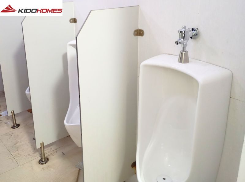 Hoàn thiện lắp đặt công trình vệ sinh công cộng