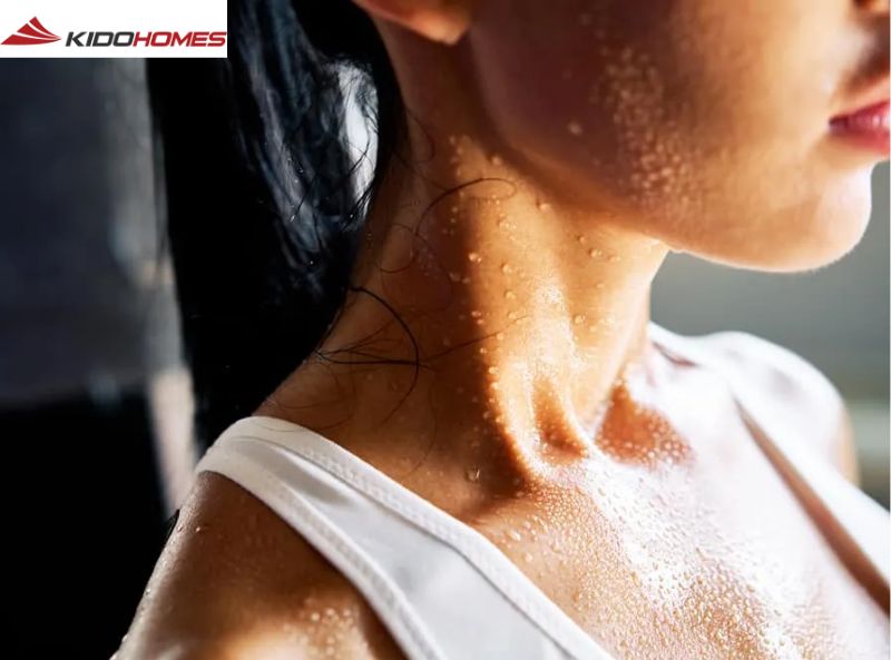 Nên tắm nước nóng hay nước lạnh sau khi tập luyện