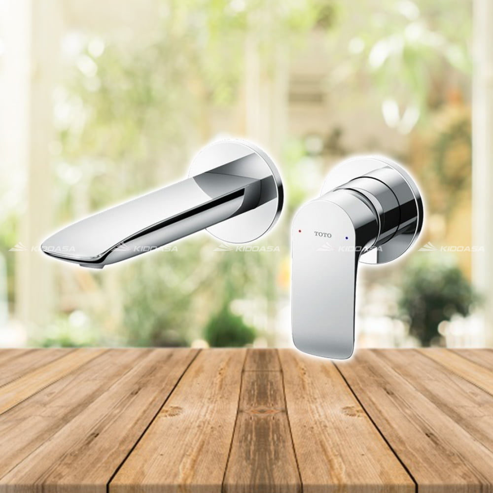 Vòi chậu gật gù nóng lạnh gắn tường TOTO TLG04309B