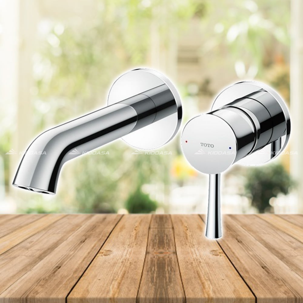 Vòi chậu gật gù nóng lạnh gắn tường TOTO TLS02307B