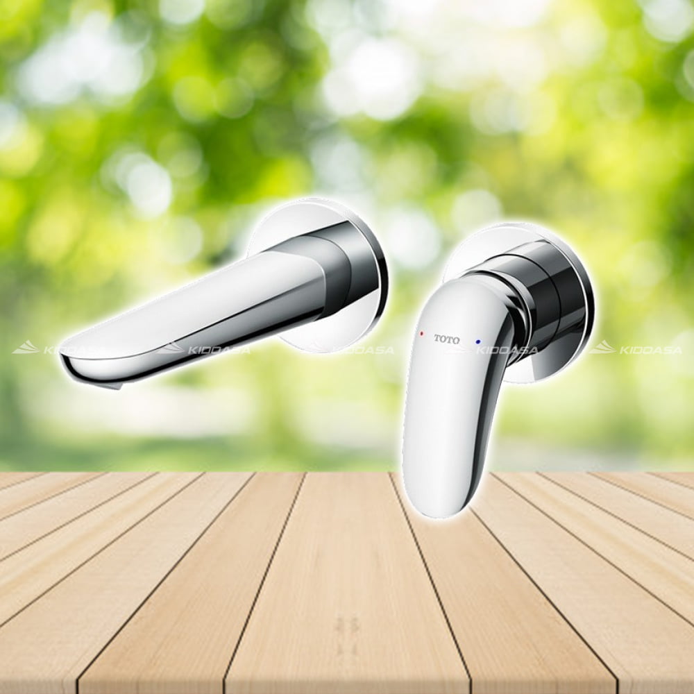 Vòi chậu gật gù nóng lạnh gắn tường TOTO TLS03307B